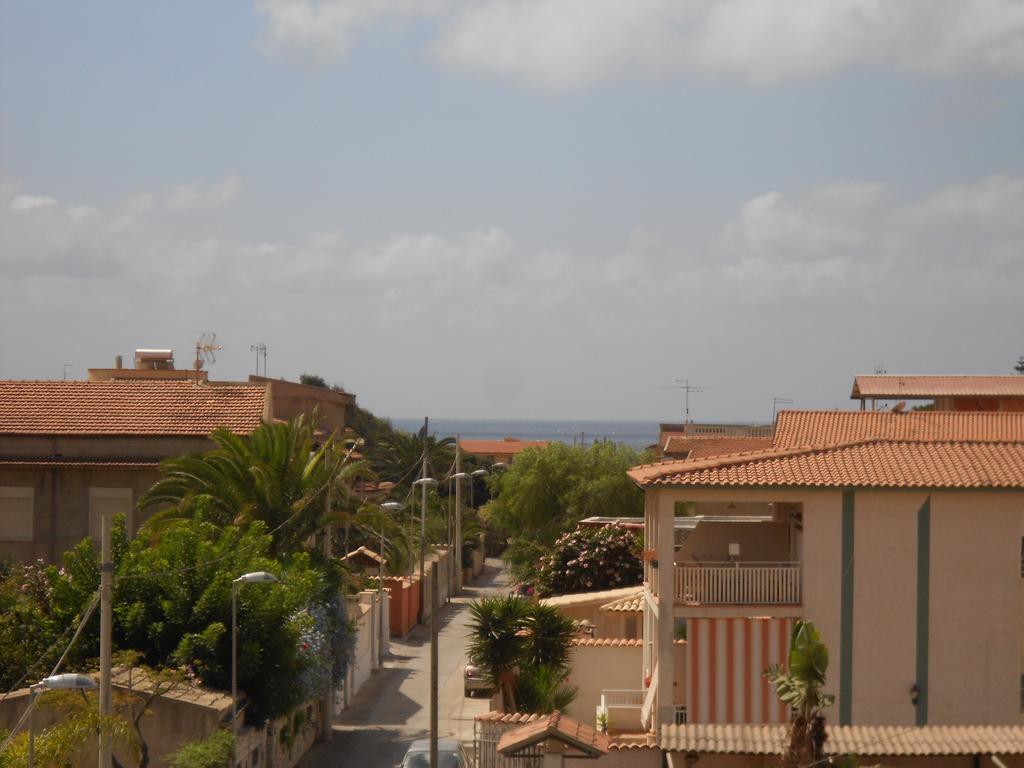 Bosco Sea Apartments Сан-Леоне Экстерьер фото