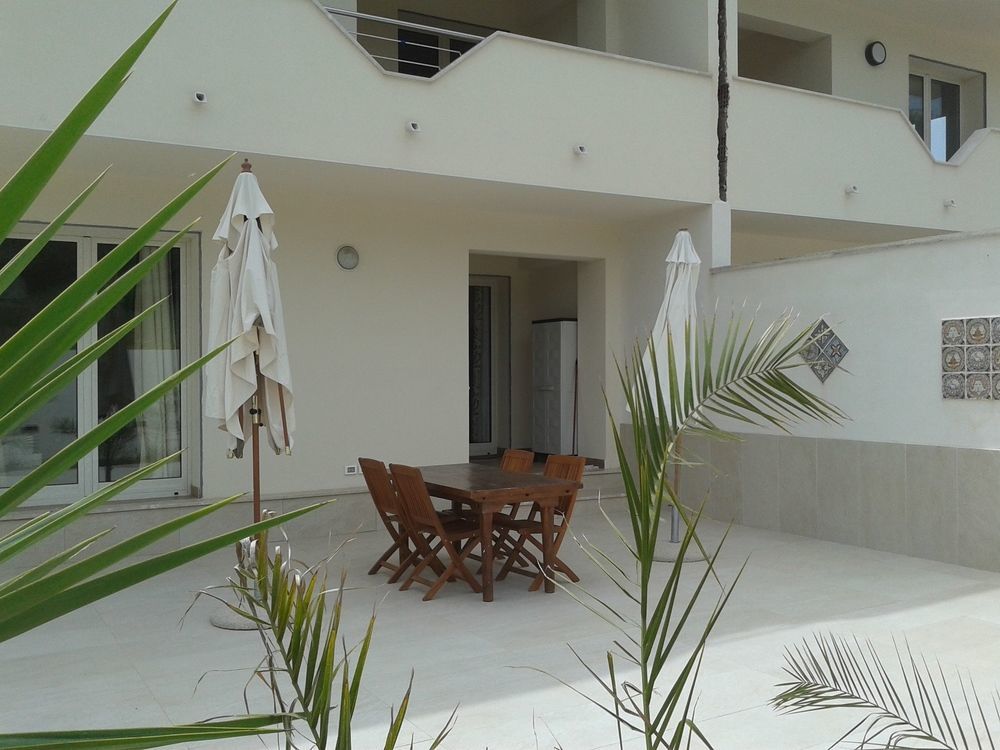 Bosco Sea Apartments Сан-Леоне Экстерьер фото