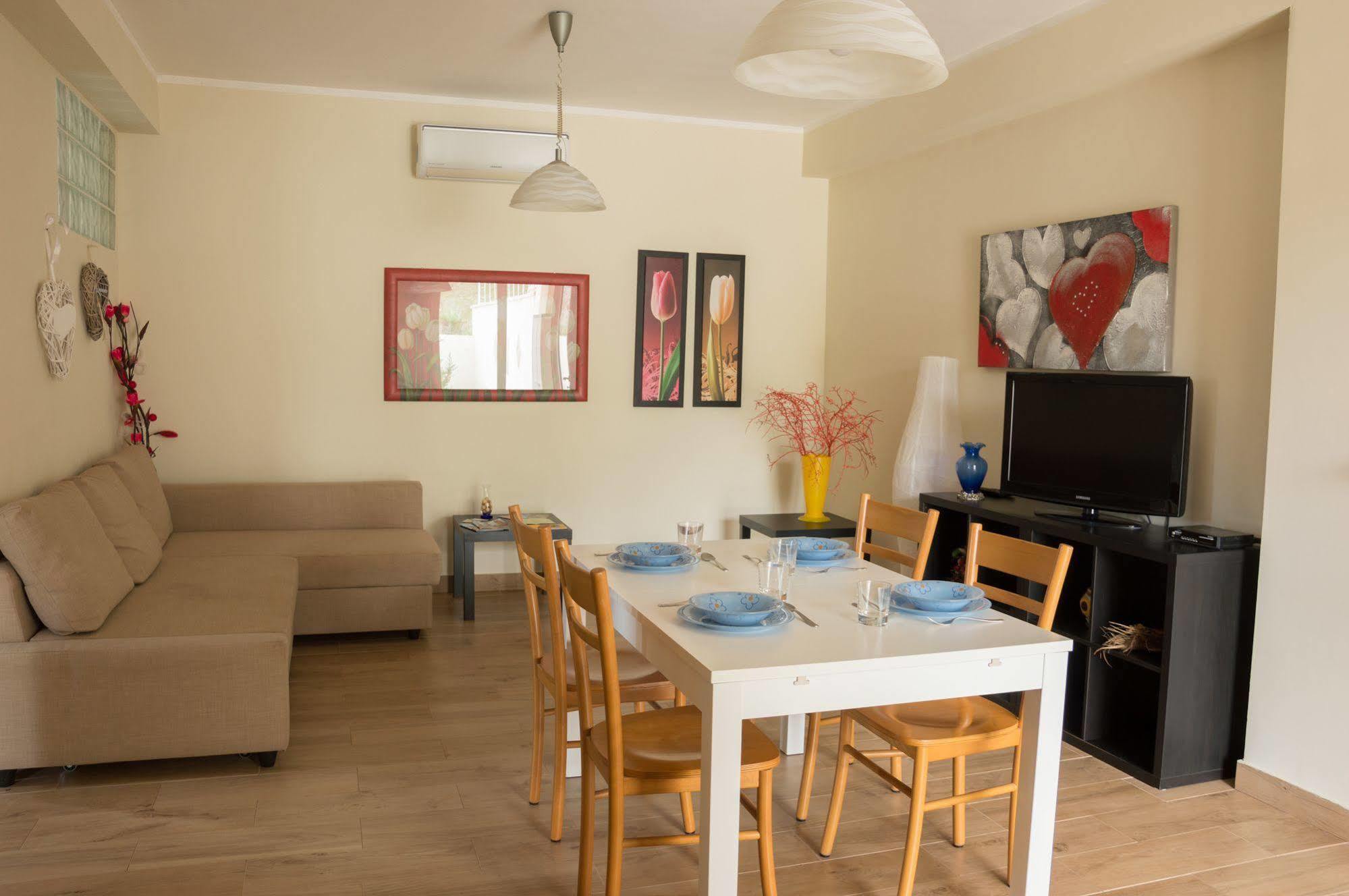 Bosco Sea Apartments Сан-Леоне Экстерьер фото
